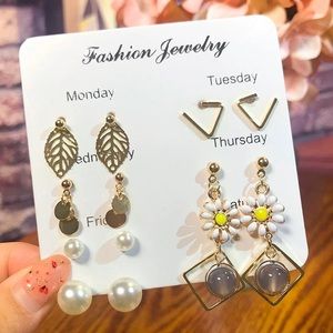 6 pieces of selected earrings